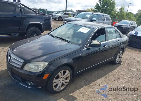 2009 Mercedes-Benz C 300 Sport 4Matic z USA, uszkodzony, nr VIN WDDGF81X99F199525